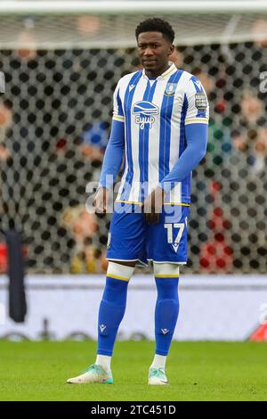 Stoke on Trent, Royaume-Uni. 09 décembre 2023. Le défenseur de Sheffield Wednesday Di'Shon Bernard (17 ans) lors du match du championnat EFL de Stoke City FC contre Sheffield Wednesday FC SKY BET au Bet365 Stadium, Stoke-on-Trent, Angleterre, Royaume-Uni le 9 décembre 2023 Credit : Every second Media/Alamy Live News Banque D'Images