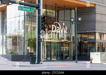 L'entrée du siège de DaVita à Denver, Colorado, États-Unis Banque D'Images
