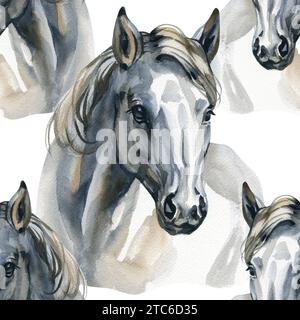 Motif sans couture avec des portraits de chevaux blancs. Aquarelle dessinée à la main. Banque D'Images