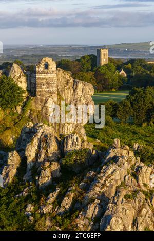 Ruines de la chapelle St Michael's sur Roche, Roche, Cornouailles, Angleterre. Été (août) 2023. Banque D'Images