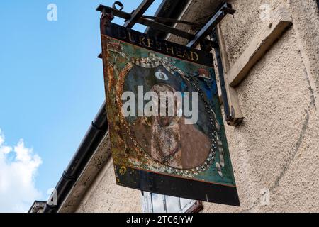 Enseigne pub Dukes Head (fermée) Banque D'Images