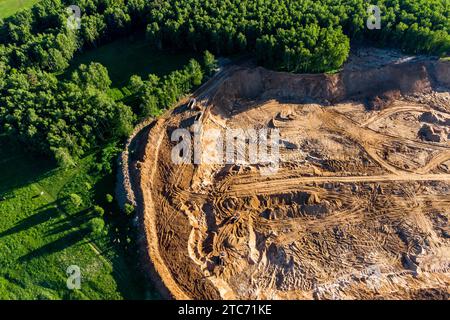 Carrière de sable pour extraire du sable de construction d'un drone Banque D'Images