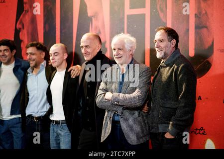 ROME, ITALIE - DÉCEMBRE 11 : Gianmarco Franchini, Pierfrancesco Favino, Adriano Giannini, réalisateur Stefano Sollima, Toni Servillo, Valerio Mastandrea Banque D'Images