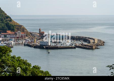 SCARBOROUGH, NORTH YORKSHIRE, Royaume-Uni, JUILLET 18 : vue du port de Scarborough, North Yorkshire, le 18 juillet 2022 Banque D'Images