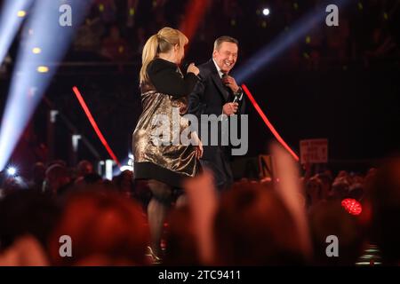 Duett - Saenger Roland Kaiser GER und Saengerin Maite Kelly - ARD Liveshow Schlagerchampions - Das große Fest der Besten aus dem Velodrom in Berlin - Fotografiert am 07.01.2017 *** duo chanteur Roland Kaiser GER et chanteuse Maite Kelly ARD Liveshow Schlagerchampions Das große Fest der Besten du Velodrom à Berlin photographié le 07 01 2017 Pressebuero Schroedter crédit : Imago/Alamy Live News Banque D'Images