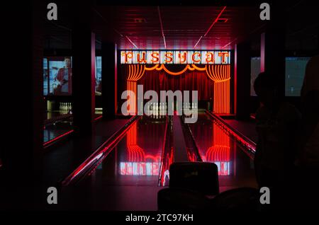 Piste de bowling Pussycat dans Bowlmor de New York à Times Square Banque D'Images