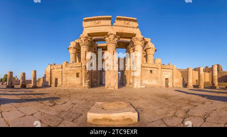 KOM Ombo, Égypte - vue du temple de Kom Ombo, gouvernorat d'Assouan, Égypte. Banque D'Images