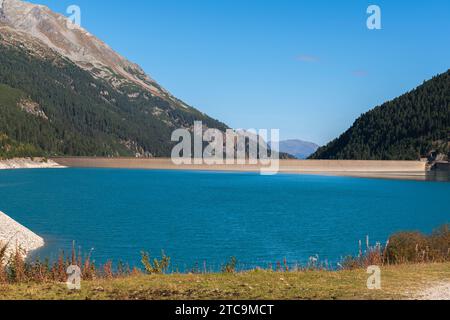 Barrage et réservoir de Schlegeis (1782m NGF), Alpes de Zillertal, Parc national, Tyrol, Autriche, Europe Banque D'Images