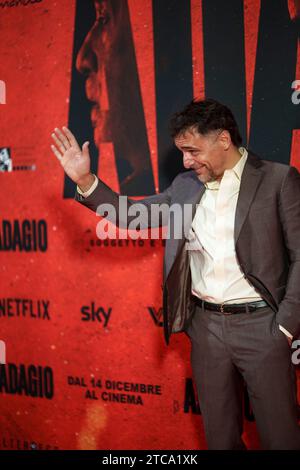 ROME, ITALIE - DÉCEMBRE 11 : Adriano Giannini assiste au tapis rouge du film 'Adagio' au Space Parco de Medici le 11 décembre 2023 à Rome, Banque D'Images