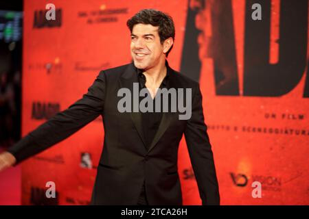 ROME, ITALIE - DÉCEMBRE 11 : Pierfrancesco Favino assiste au tapis rouge pour le film 'Adagio' au Space Parco de Medici le 11 décembre 2023 à RO Banque D'Images