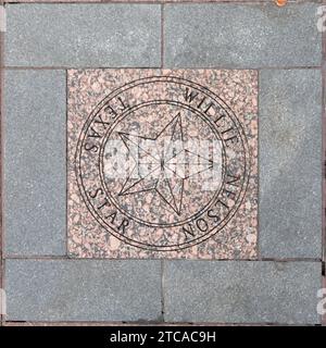 Austin, Texas - 3 novembre 2023 : étoile de willie nelson au Walk of stars à trinity Street à Austin Texas. Banque D'Images