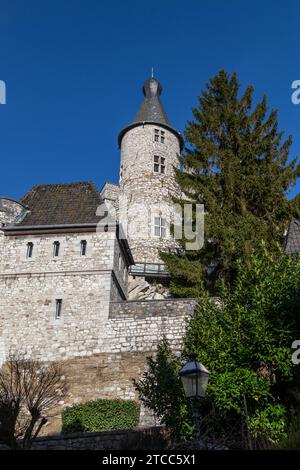 Vue à bas angle sur le château de Stolberg à Stolberg, Eifel, Allemagne Banque D'Images