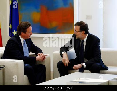 MADRID, 8 avril 2013. Le Président du Gouvernement Mariano Rajoy reçoit le Premier Ministre du Royaume-Uni David Cameron au Palais Moncloa. Image Oscar del Pozo (ARCHDC) Oscar del Pozo. Crédit : Album / Archivo ABC / Oscar del Pozo Banque D'Images