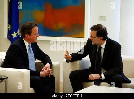 MADRID, 8 avril 2013. Le Président du Gouvernement Mariano Rajoy reçoit le Premier Ministre du Royaume-Uni David Cameron au Palais Moncloa. Image Oscar del Pozo (ARCHDC) Oscar del Pozo. Crédit : Album / Archivo ABC / Oscar del Pozo Banque D'Images