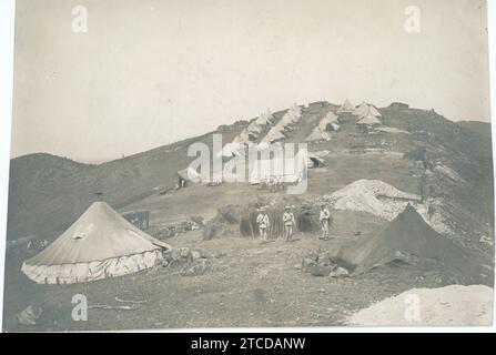 Guerre marocaine, campagne de Melilla, 1909. Position établie pour protéger les convois. Crédit : Album / Archivo ABC Banque D'Images