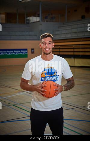 Las Matas (Communauté de Madrid), 06/26/2018. Entretien avec le joueur NBA Willy Hernangómez. Photo : Guillermo Navarro Archdc. Crédit : Album / Archivo ABC / Guillermo Navarro Banque D'Images