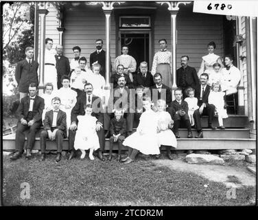 Portrait de famille William Finch 1905 (3195483022). Banque D'Images