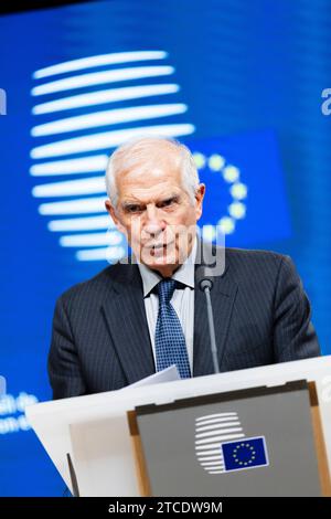 Bruxelles, Belgique. 11 décembre 2023. © Nicolas Landemard/le Pictorium/MAXPPP - Bruxelles 11/12/2023 le Chef de la diplomatie européenne Josep Borrell durant sa Conference de presse a l'issue du conseil des affaires etrangeres européennes dans la capitale belge. Crédit : MAXPPP/Alamy Live News Banque D'Images