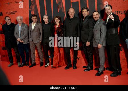 Rome, Italie. 11 décembre 2023. Valerio Mastandrea, Toni Servillo, Adriano Giannini, Gianmarco Franchini, Silvia Salvatori, Stefano Sollima, Pierfrancesco Favino, Francesco Di leva, Lorenzo Adorno et Stefano Bises sont présents sur le tapis rouge du film ''Adagio'' au Space Parco de Medici à Rome, Italie, le 11 décembre 2023. (Photo de Luca Carlino/NurPhoto)0 crédit : NurPhoto SRL/Alamy Live News Banque D'Images