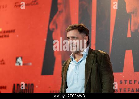 Rome, Italie. 11 décembre 2023. Adriano Gianini est présent au photocall du film ''Adagio'' à Rome, Italie, le 11 décembre 2023. (Photo de Luca Carlino/NurPhoto) crédit : NurPhoto SRL/Alamy Live News Banque D'Images