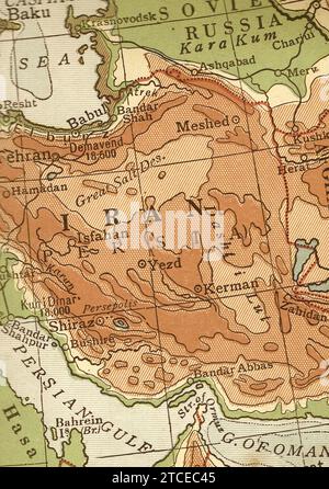 Une carte géographique vintage/antique en sépia montrant l'Iran. Banque D'Images