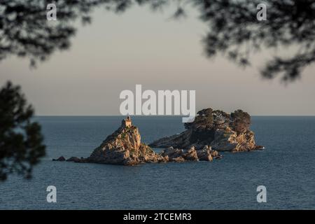 Îles Sveta Nedjelja et Katic au Monténégro Banque D'Images