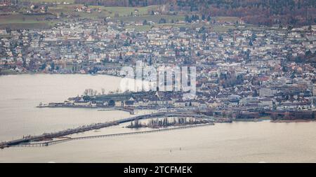 Vue aérienne de la ville Rapperswil en Suisse au lac de Zurich Banque D'Images