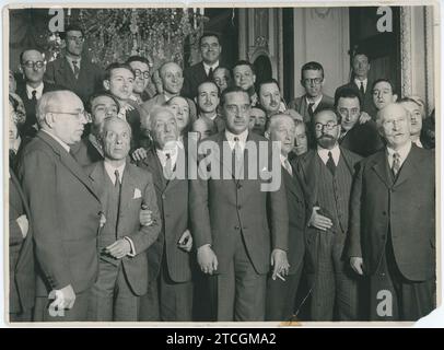 Madrid, avril 1931. Le gouvernement provisoire de la République au ministère de l'intérieur. Dans l'image, de gauche à droite, Manuel Azaña, Álvaro de Albornoz, Niceto Alcalá Zamora, Miguel Maura y Gamazo, Francisco Largo Caballero, Fernando de los Rios et Alejandro Lerroux. Crédit : Album / Archivo ABC / Alfonso Sánchez García Alfonso Banque D'Images