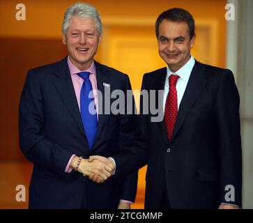 Madrid, 11/19/2007. Rencontre au Palais Moncloa entre le Premier ministre Rodríguez Zapatero et l'ancien président américain Bill Clinton. Photo : Jaime García. ARCHDC. Crédit : Album / Archivo ABC / Jaime García Banque D'Images