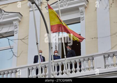 Madrid, 02/25/2021. Siège du Conseil général de la magistrature, rue marqués de la Ensenada. Réunion du Conseil. Voyelles. Dans l'image, Álvaro Cuesta Martínez, Rafael Fernández Valverde et Vicente Guilarte Gutiérrez. Photo : Guillermo Navarro. ARCHDC. Crédit : Album / Archivo ABC / Guillermo Navarro Banque D'Images