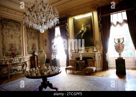 Madrid, 05/25/2021. Présentation de l'exposition 'Eugenia Emperatriz' au Palais de Liria. Le salon de l'impératrice avec un portrait peint par Winterhalter. Photo : Ernesto Agudo. ARCHDC. Crédit : Album / Archivo ABC / Ernesto Agudo Banque D'Images