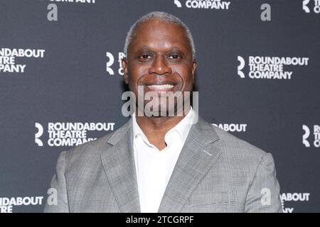 **FICHIER PHOTO** André Braugher est décédé. NEW YORK, NY- 12 MARS : André Braugher lors de la photo pour la production de Roundabout Theatre Company Birthday Candles qui a eu lieu au American Airlines Theatre le 12 mars 2020, à New York. Droit d'auteur : xJosephxMarzullox Banque D'Images