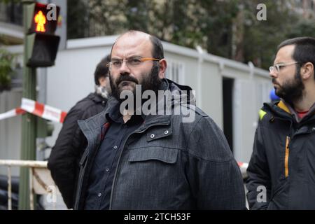 Madrid, 11/29/2016. Expulsion suite à l'effondrement d'un bâtiment au 46, rue Lagasca. Dans l'image, le conseiller Pablo Carmona. Photo : Maya Balanya ARCHDC. Crédit : Album / Archivo ABC / Maya Balanya Banque D'Images