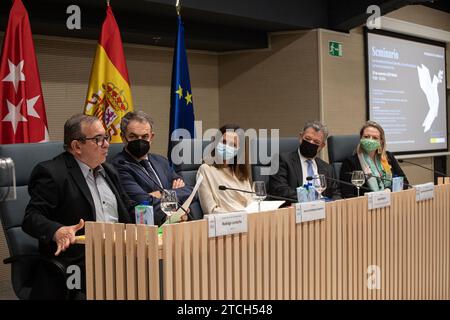 Madrid, 11/29/2021. Séminaire sur l ' Accord de paix en Colombie. Le ministre Ione Belarra et le recteur, Ramón Urroz, présents, ainsi que l'ancien président colombien, Juan Manuel Santos, l'ancien commandant des FARC, Rodrigo Londoño, l'ancien président du gouvernement, Rodríguez Zapatero, et le directeur de la matrice des accords de paix interviennent depuis l'Institut Kroc, Josefina Echevarría. Photo : Isabel Permuy. ARCHDC. Crédit : Album / Archivo ABC / Isabel B. Permuy Banque D'Images