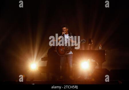 Madrid, 12/05/2016. Concert par Alejandro Sanz. Photo : Oscar del Pozo. Archdc. Crédit : Album / Archivo ABC / Oscar del Pozo Banque D'Images