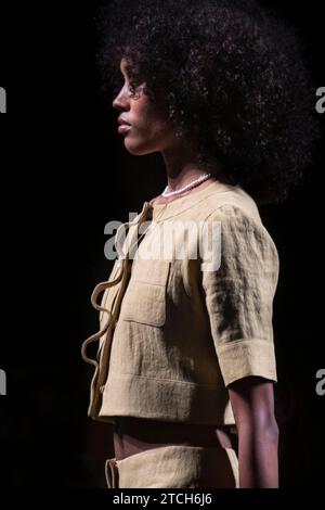 Madrid, 09/17/2021. Mbfw Mercedes Benz Fashion week. Semaine de la mode de Madrid. Roberto Torreta parade. Photo : de Saint Bernard. Archdc. Crédit : Album / Archivo ABC / Eduardo San Bernardo Banque D'Images