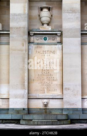 Panneau de la campagne du Sinaï et de la Palestine pendant la première Guerre mondiale sur le Musée commémoratif de la guerre d'Auckland à Aukland, Nouvelle-Zélande. Les campagnes militaires du Moyen-Orient Banque D'Images