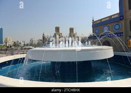 Le souk bleu sur la corniche à Sharjah, Émirats arabes Unis Banque D'Images