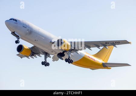 DHL (ASL Airlines) Airbus A300F4-605R (Reg : EI-LDD) effectuant un vol supplémentaire pour DHL en plus du vol quotidien par un 757. Banque D'Images