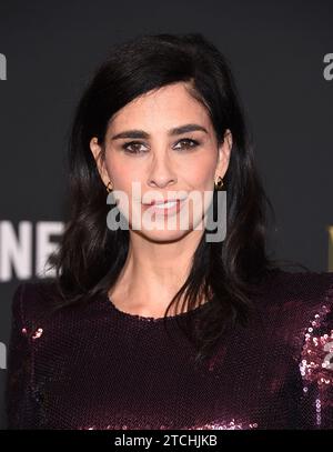 Sarah Silverman arrive à la projection spéciale de Los Angeles de “Maestro” à l’Academy Museum of Motion Pictures le 12 décembre 2023 à Beverly Hills, Californie. © Lisa OConnor/AFF-USA.com Banque D'Images