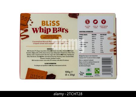 Informations nutritionnelles et liste des ingrédients sur boîte de Bliss whip bars saveur biscuit caramélisé isolé sur fond blanc Banque D'Images