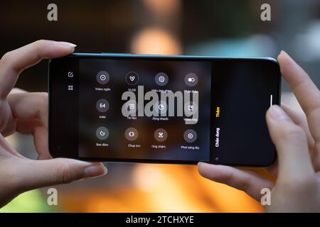 HCMC, VN - smartphone Xiaomi 11 Lite pour un usage éditorial Banque D'Images