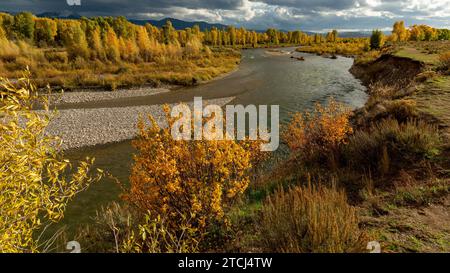 Vue sur la rivière gros-ventre en automne Banque D'Images