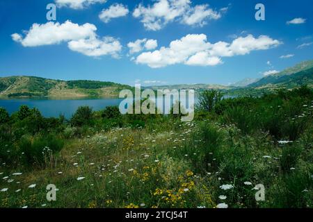 Lago di Camposto, Parc National du Gran Sasso et Monti della Laga, province de l'Aquila, région des Abruzzes, Italie, Lago di Camposto, Abruzzes, Italie Banque D'Images