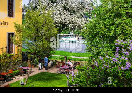 Villa Marie, un restaurant bien connu dans la villa du même nom à côté de la Blue Wonder. La maison et le jardin dégagent un style méditerranéen-italien Banque D'Images