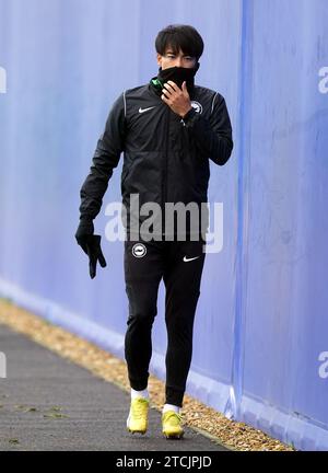 Le Kaoru Mitoma de Brighton et Hove Albion lors d'une séance d'entraînement au Amex Performance Centre, Brighton et Hove. Date de la photo : mercredi 13 décembre 2023. Banque D'Images