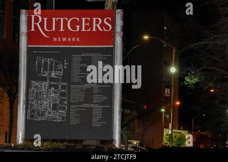 Newark, États-Unis. 13 décembre 2023. Université Rutgers - Campus de Newark photographié à Newark. L'administration Biden a ouvert une enquête à l'Université Rutgers - Newark Campus à Newark, New Jersey qui est maintenant sur la liste des écoles sous contrôle fédéral depuis le début de la guerre Israël-Hamas en octobre 2023. (Photo de Kyle Mazza/SOPA Images/Sipa USA) crédit : SIPA USA/Alamy Live News Banque D'Images