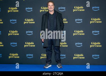 L'acteur italien Corrado Guzzanti lors du photocall pour la présentation de la série italienne sur Amazon Prime Video, 'Gigolo per caso' à Rome sur Banque D'Images