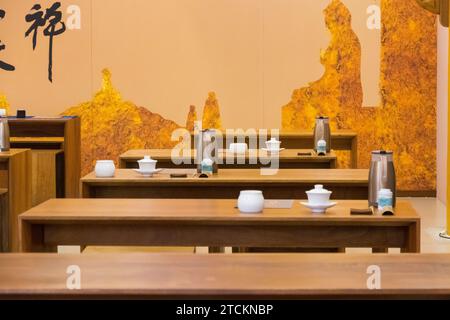 Un salon de thé dans le monastère du musée du Bouddha FO Guang Shan à Kaohsiung, Taiwan Banque D'Images