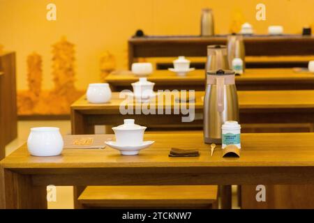 Un salon de thé dans le monastère du musée du Bouddha FO Guang Shan à Kaohsiung, Taiwan Banque D'Images